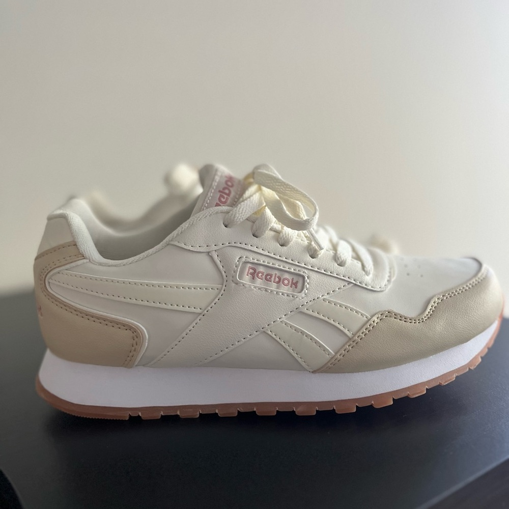 Reebok Sneakers Size 7.5